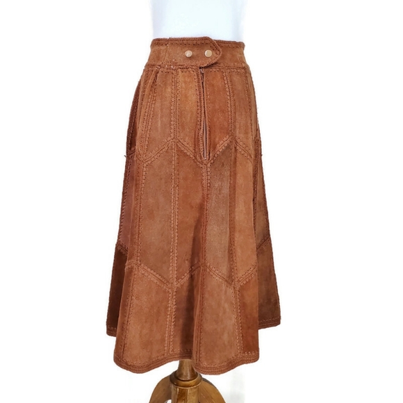 ✌️Vintage✌️1970's Leather/Suede and Crochet Vest and Skirt Set Festival Size S - Picture 10 of 17